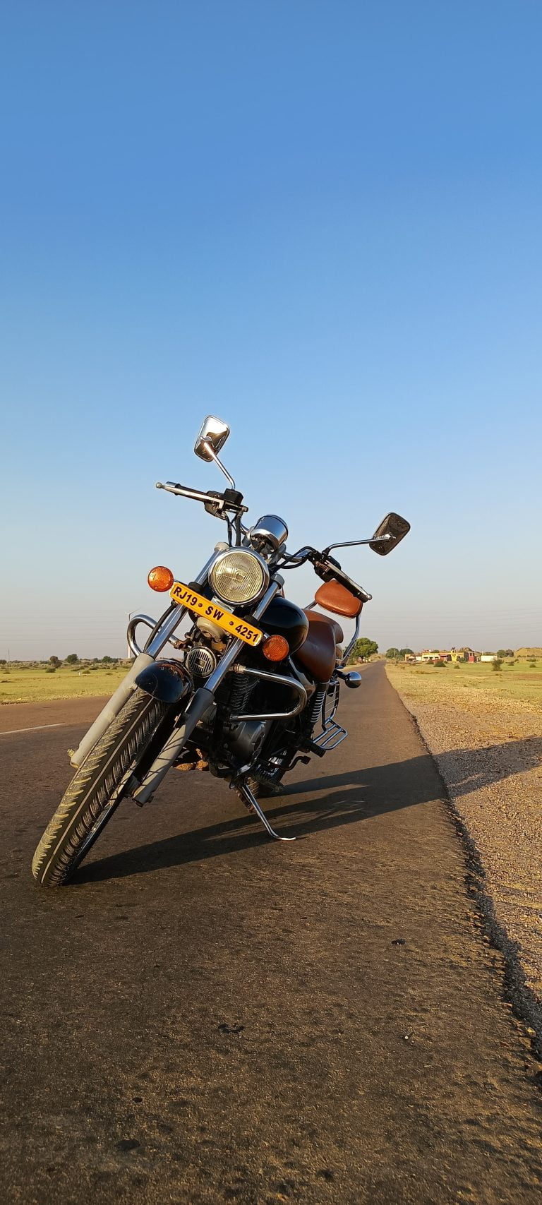 Bajaj Avenger Bike On Rent Jaisalmer